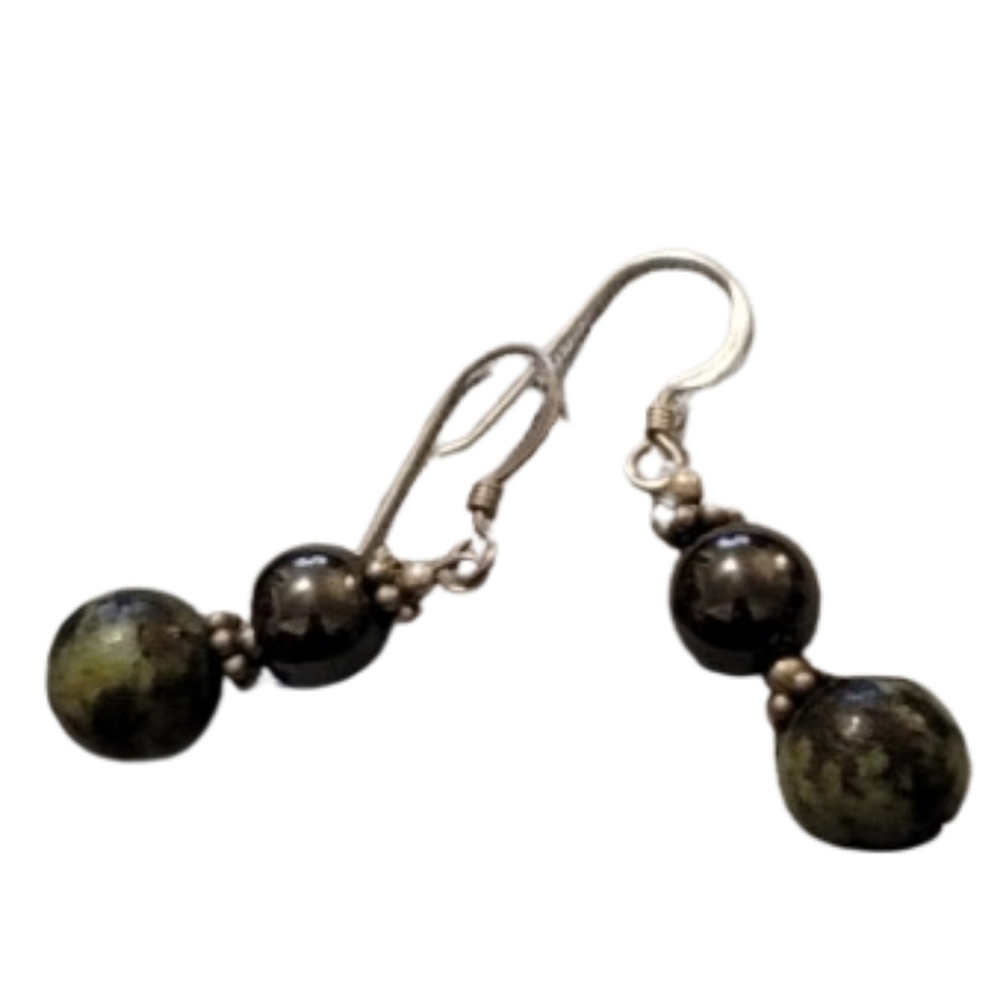 EARRINGS DARK green gem drop earrings green and black silver